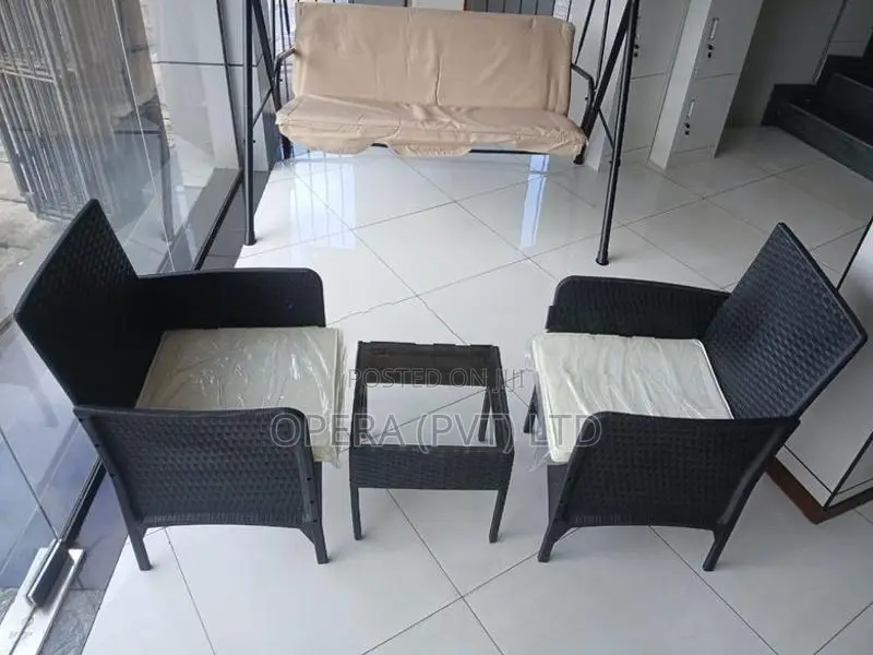 Outdoor Coffee table with 2 chairs