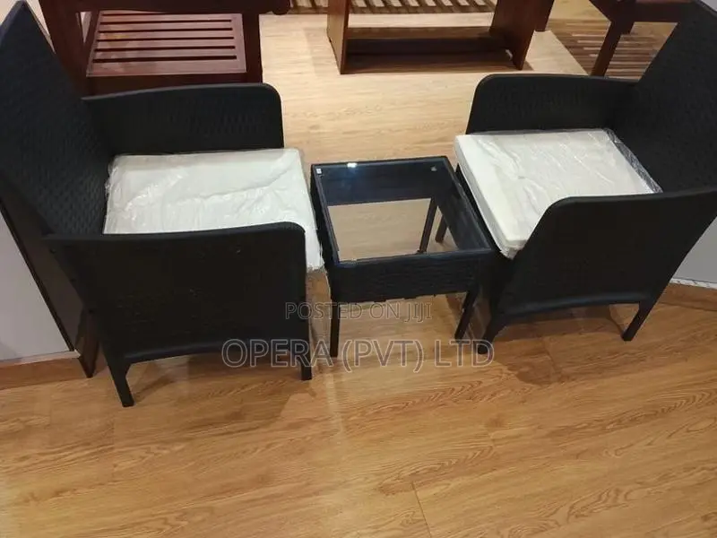 Outdoor cane table with Chair Set