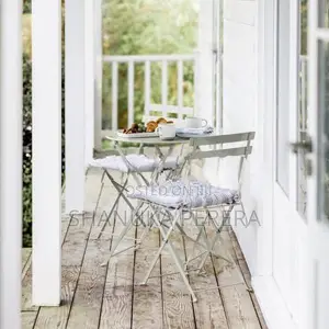 Folding Table and two chairs