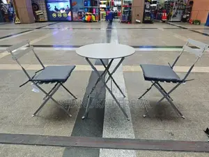 Folding Table and two chairs