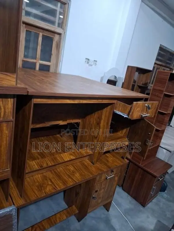 4×2 Melamine tables