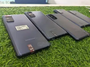 Samsung Galaxy S20FE 5G 128GB 6GB (Used)