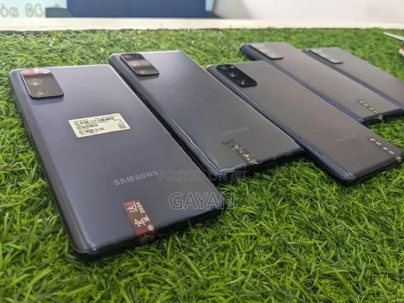 Samsung Galaxy S20FE 5G 128GB 6GB (Used)