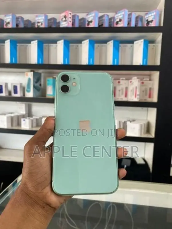 Apple iPhone 11 (Used)