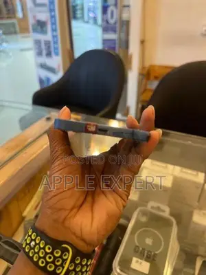Apple iPhone 13 (Used)