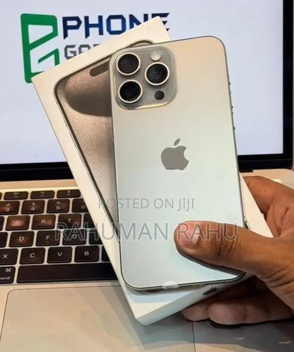 Apple iPhone 15 Pro Max 256GB (Used)
