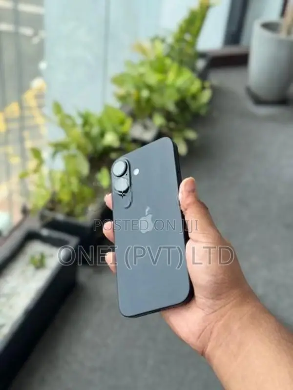Apple iPhone 16 128GB (Used)