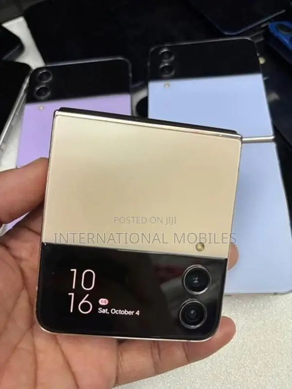 Samsung Z Flip 4 5G Fullset (Used)