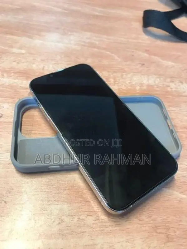 Apple iPhone 13 Pro (Used)