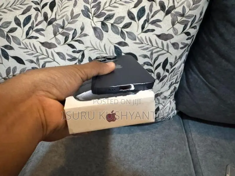 Apple iPhone 15 Pro (Used)
