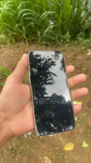 Apple iPhone 15 Pro (Used)
