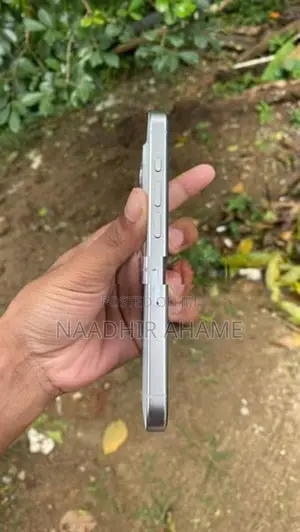 Apple iPhone 15 Pro (Used)