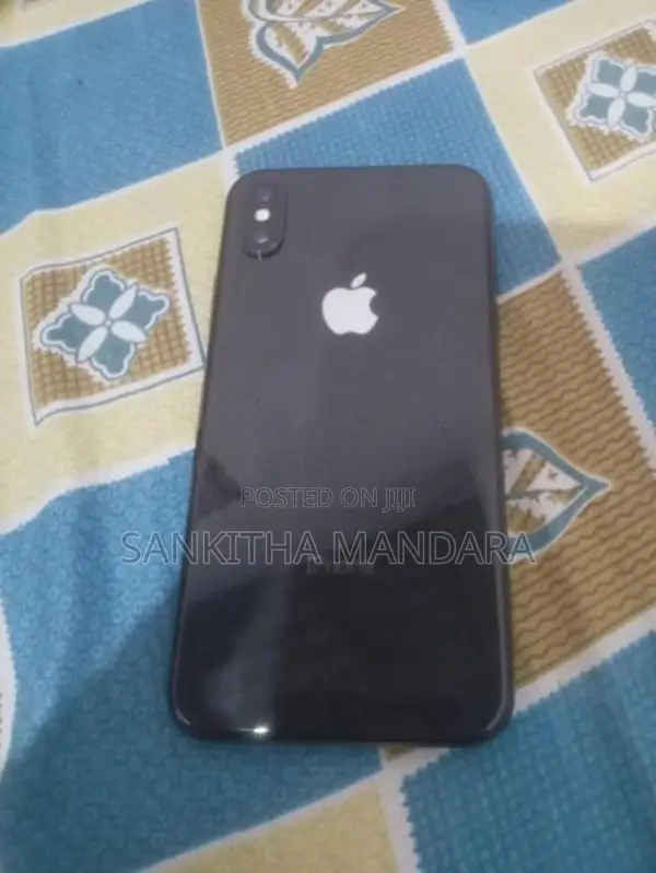 Apple iPhone X (Used)