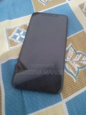 Apple iPhone X (Used)
