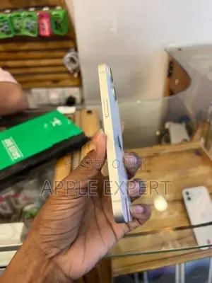 Apple iPhone 14 (Used)