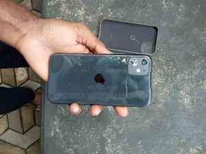 Apple iPhone 11 (Used)