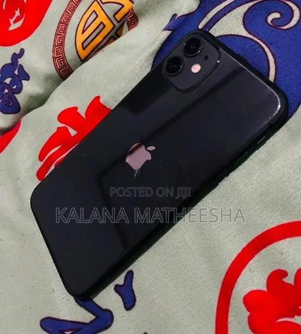 Apple iPhone 11 (Used)