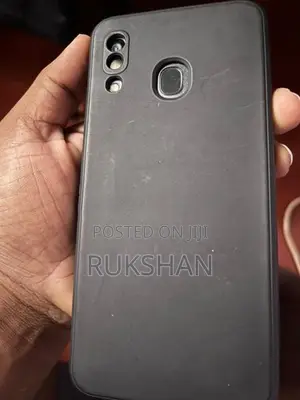 Samsung Galaxy A20 (Used)