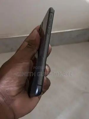 Apple iPhone 11 (Used)