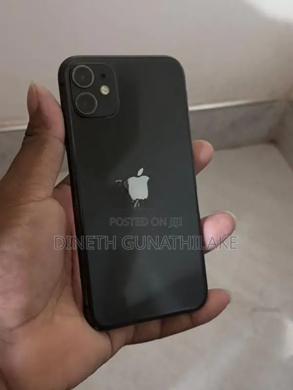 Apple iPhone 11 (Used)