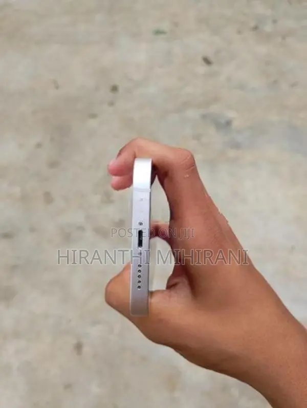 Apple iPhone 14 (Used)