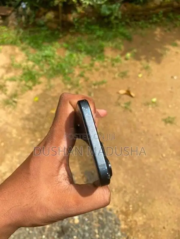 Apple iPhone 15 (Used)