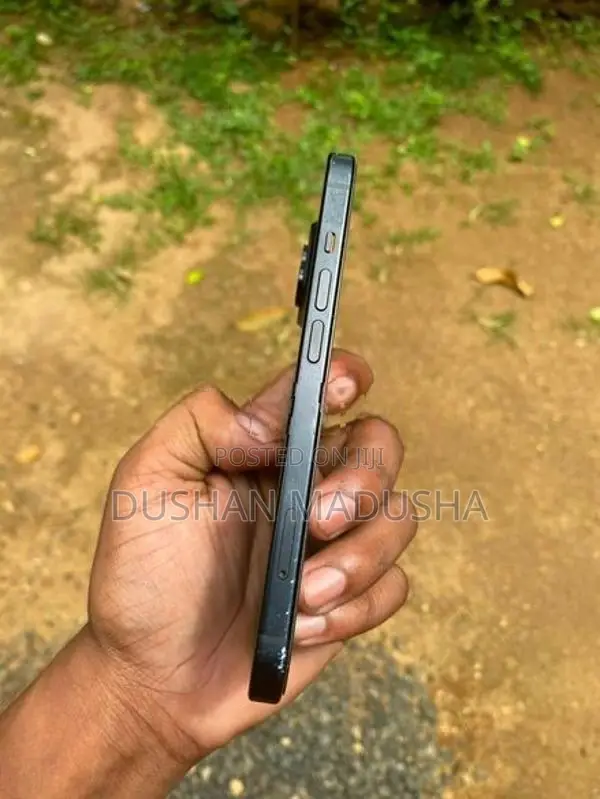 Apple iPhone 15 (Used)