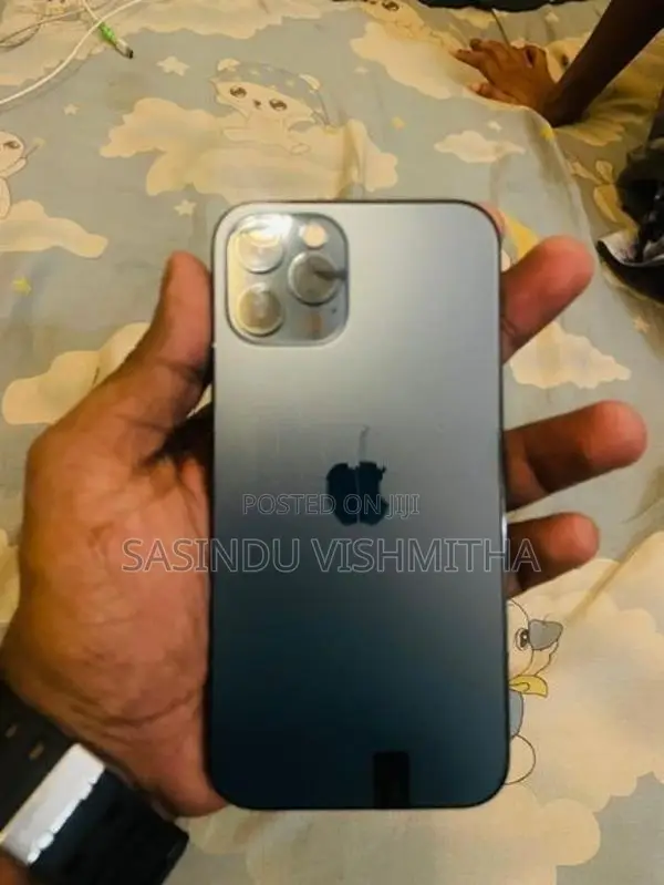 Apple iPhone 12 Pro (Used)