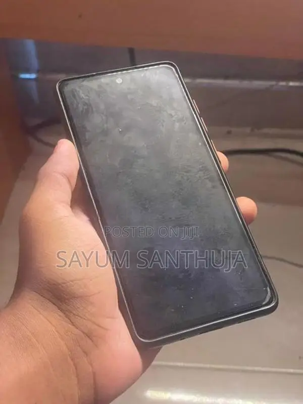 Samsung Galaxy S20FE (Used)