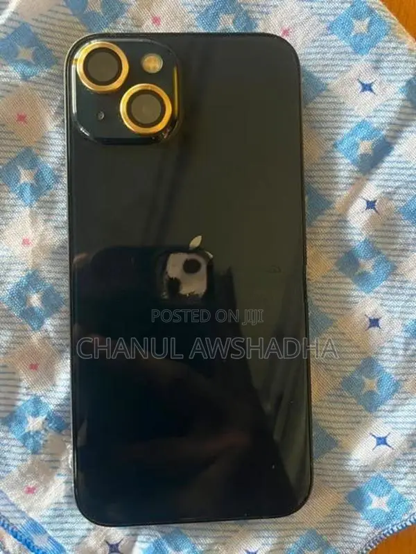 Apple iPhone 13 (Used)