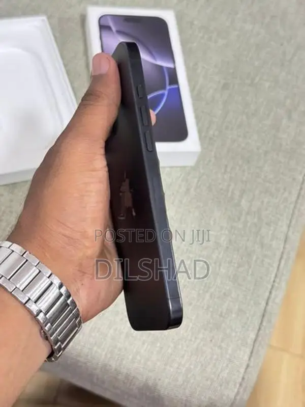 Apple iPhone 16 Pro Max (Used)
