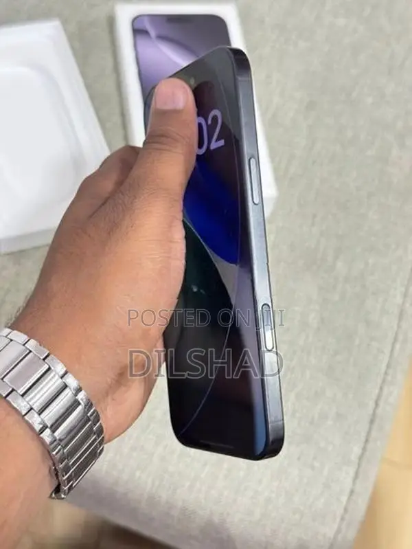 Apple iPhone 16 Pro Max (Used)