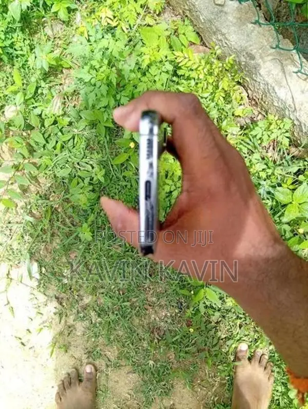Samsung Galaxy S23 (Used)