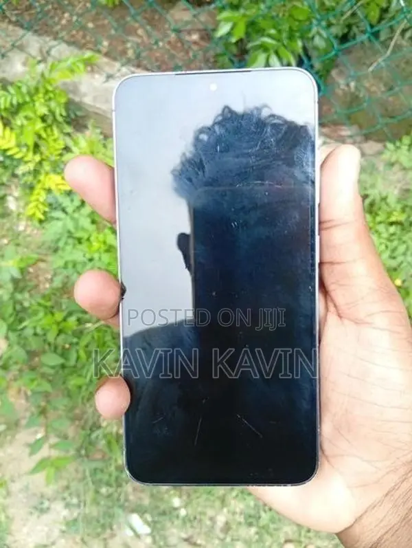 Samsung Galaxy S23 (Used)