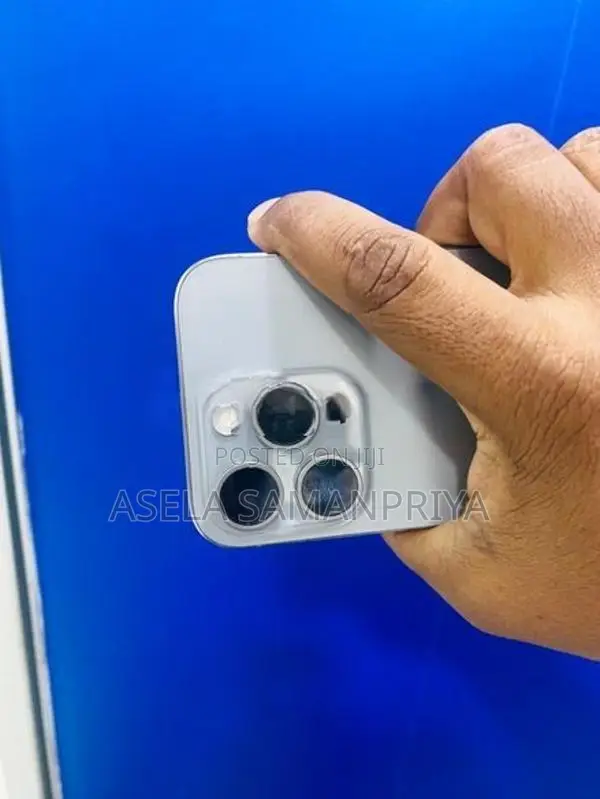 Apple iPhone 15 Pro (Used)