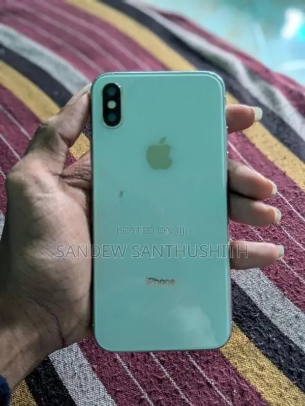 Apple iPhone X (Used)