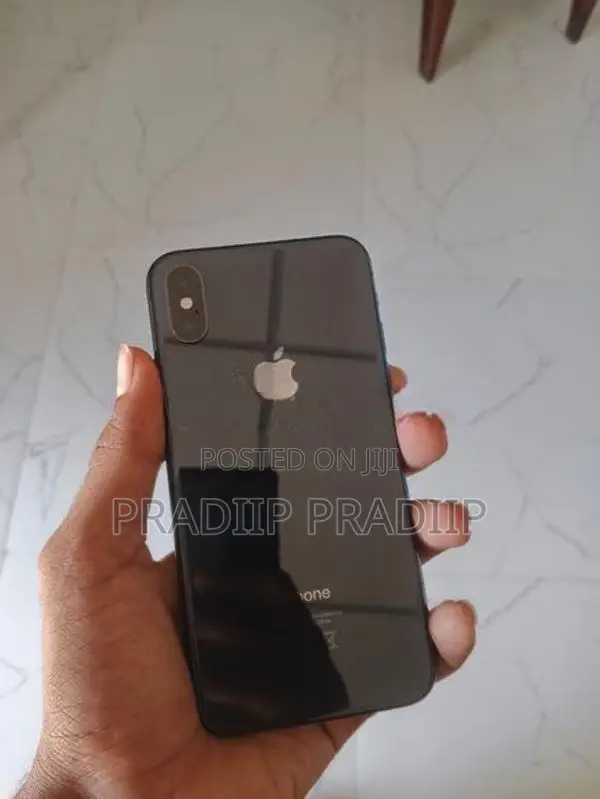 Apple iPhone X (Used)