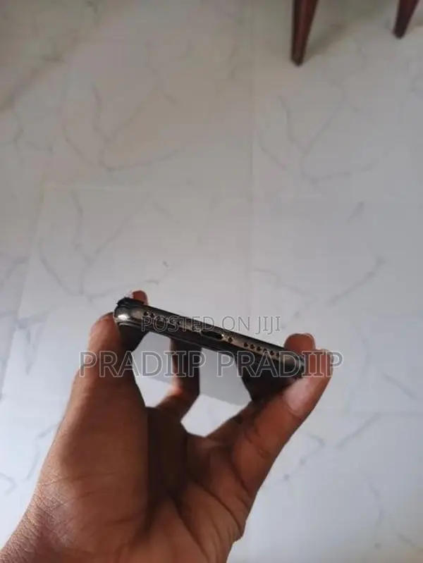 Apple iPhone X (Used)