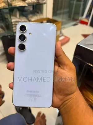 Samsung Galaxy S24 FE (Used)