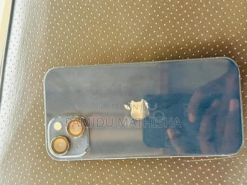 Apple iPhone 13 (Used)