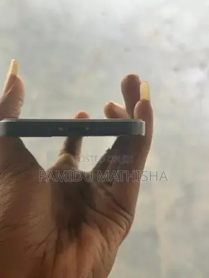 Apple iPhone 13 (Used)
