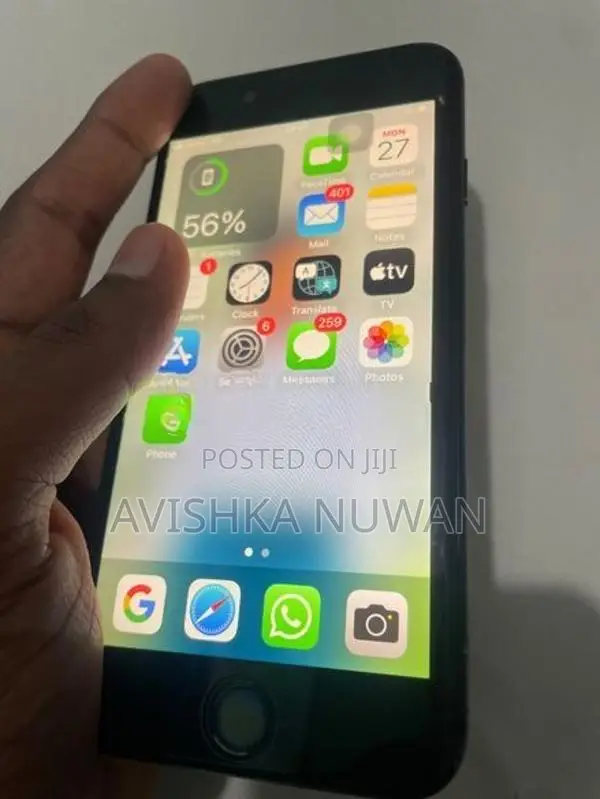 Apple iPhone SE 2 (Used)