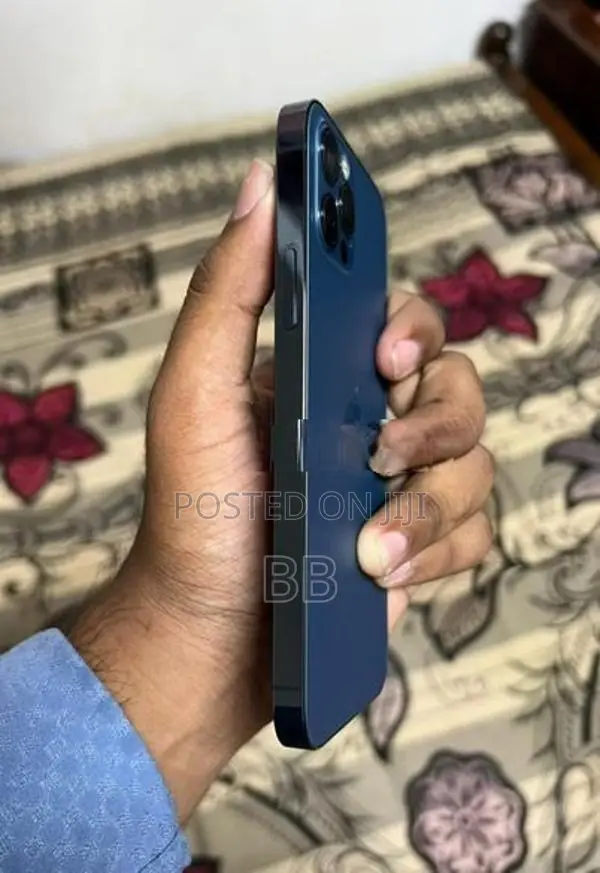 Apple iPhone 12 Pro (Used)