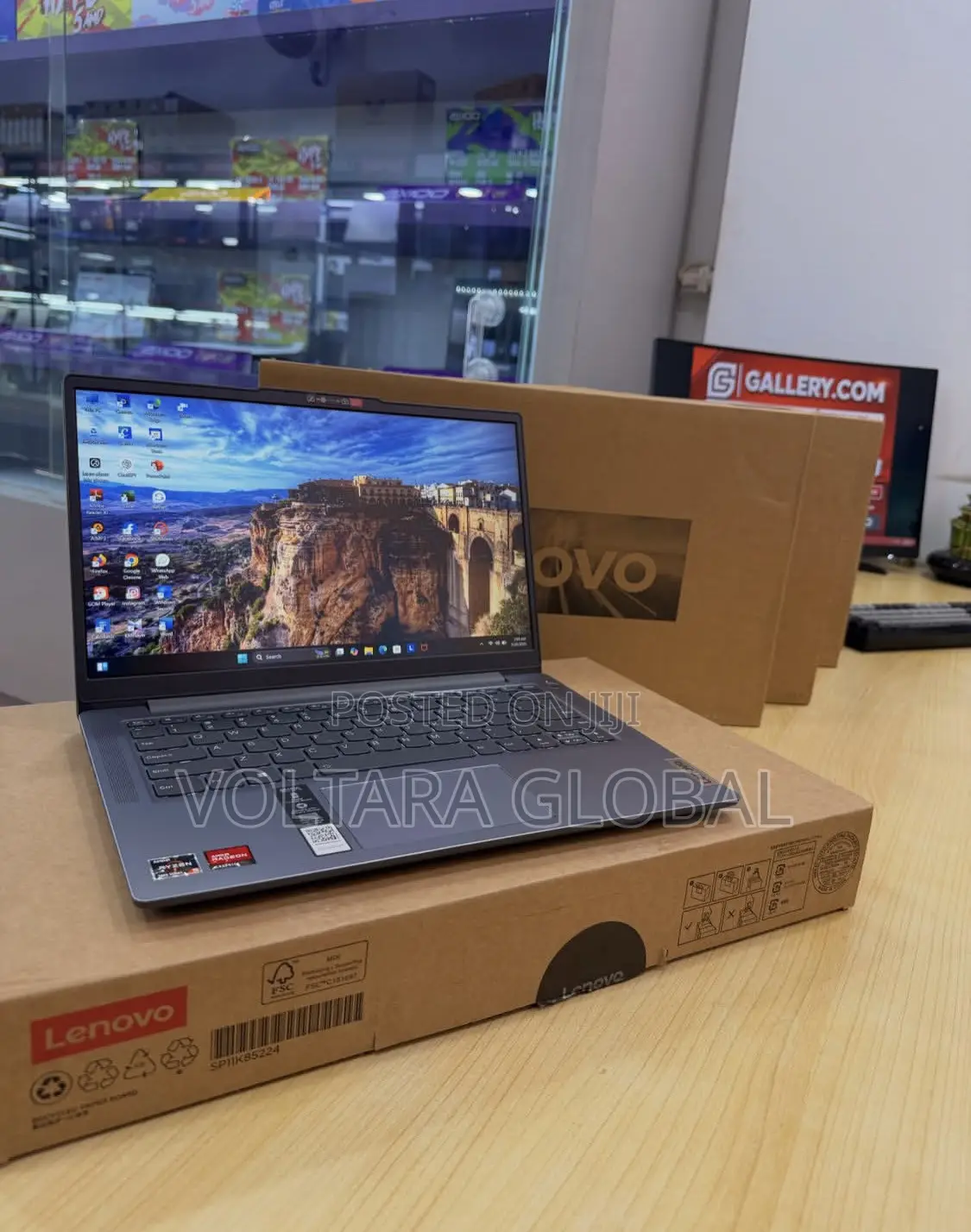 New Laptop Lenovo 16GB Intel Core i5 SSD 512GB