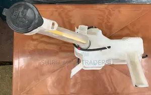 Toyota Prius W30 Wiper Washer Tank for Car