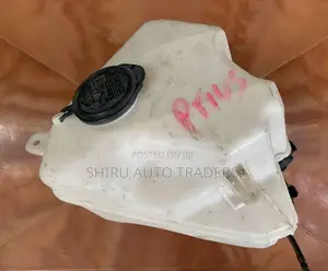 Toyota Prius W20 Wiper Washer Tank for Car