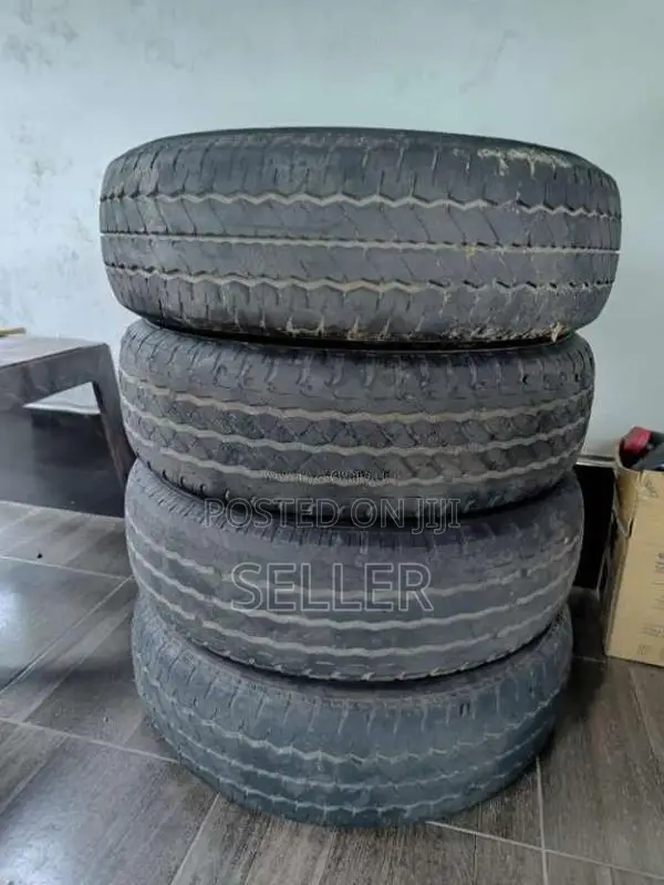 195 / 15 used KDH tyres for Van