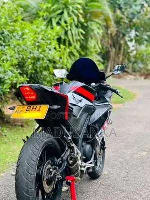 Yamaha R15 Version 3.0 2019 Motorbike (Used)