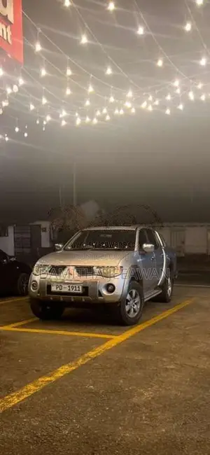 Mitsubishi L200 2006 Pickup (Used)