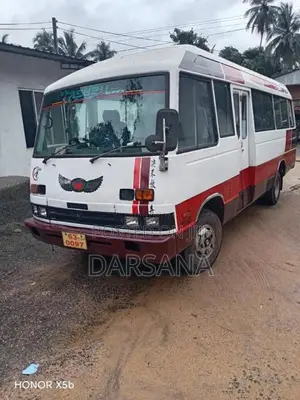 Isuzu Journey 1991 Bus (Used)